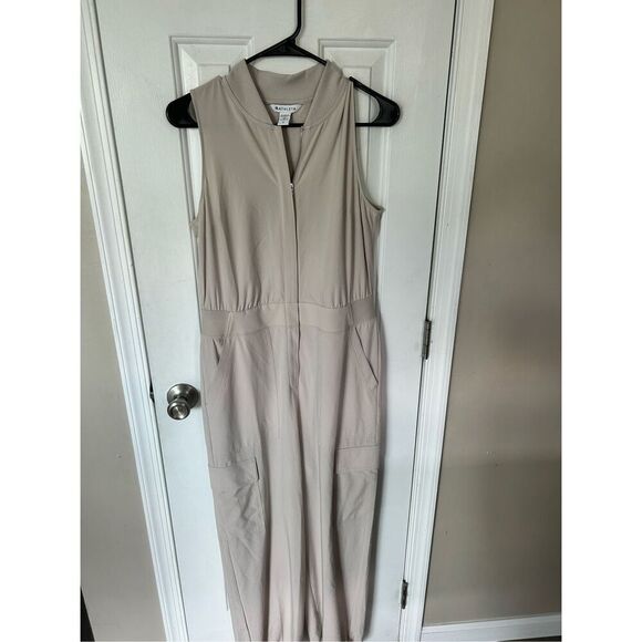 Athleta Brooklyn Romper in Size 8 tan long pants suit - Picture 1 of 6